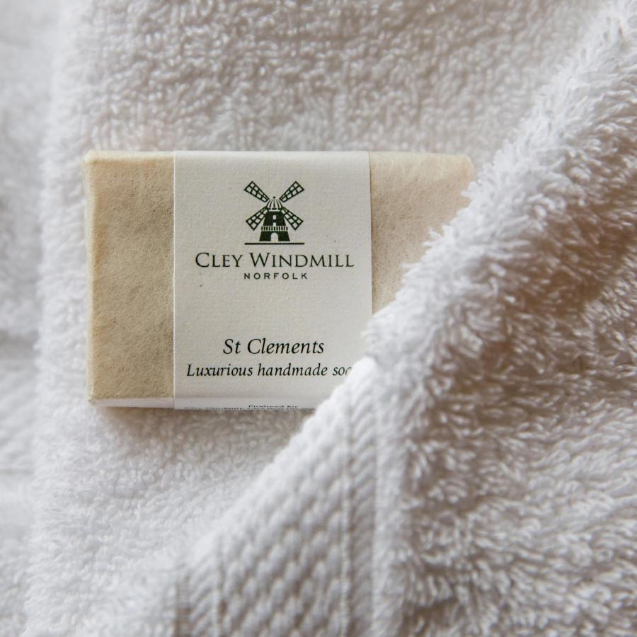 Cley Windmill Bed & Breakfast โฮลท์ ภายนอก รูปภาพ
